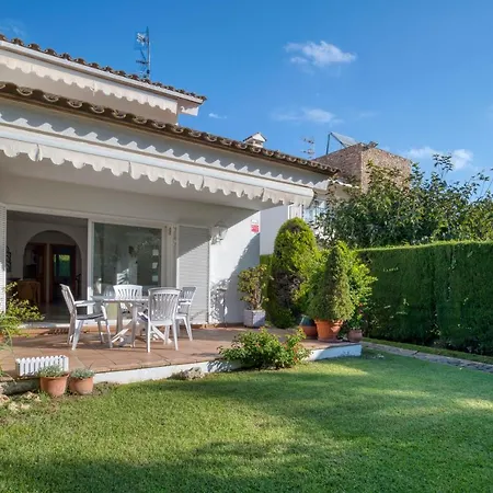 Placa De La Sardana Casa Acollidora Per 8 Persones A 5 Minuts De La Platja Gran I Del Centre De Platja d'Aro