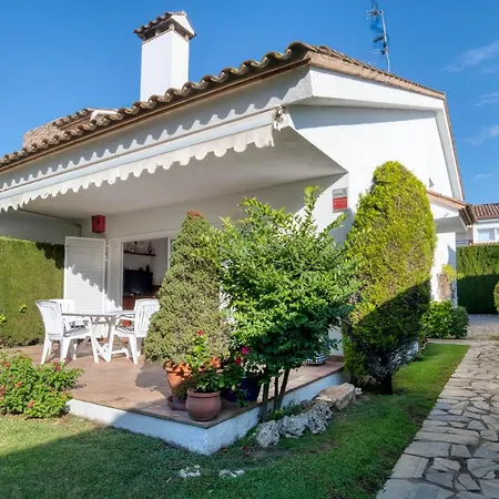 Placa De La Sardana Casa Acollidora Per 8 Persones A 5 Minuts De La Platja Gran I Del Centre De Villa