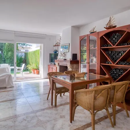 Placa De La Sardana Casa Acollidora Per 8 Persones A 5 Minuts De La Platja Gran I Del Centre De * Platja d'Aro