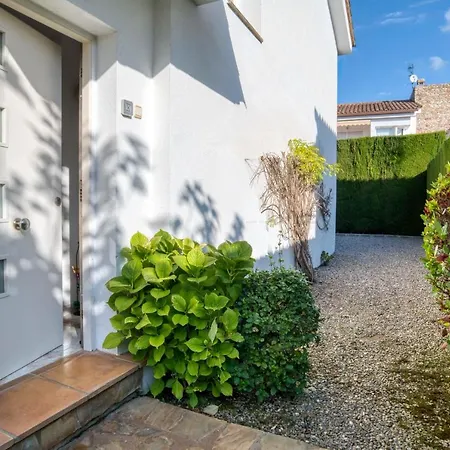 Villa Placa De La Sardana Casa Acollidora Per 8 Persones A 5 Minuts De La Platja Gran I Del Centre De Platja d'Aro